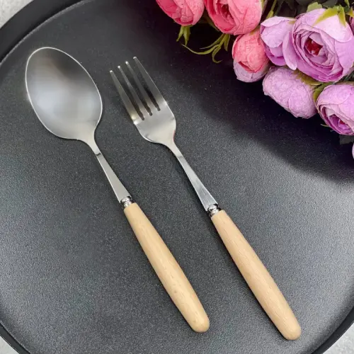 سرویس قاشق و چنگال مدل دسته چوبی